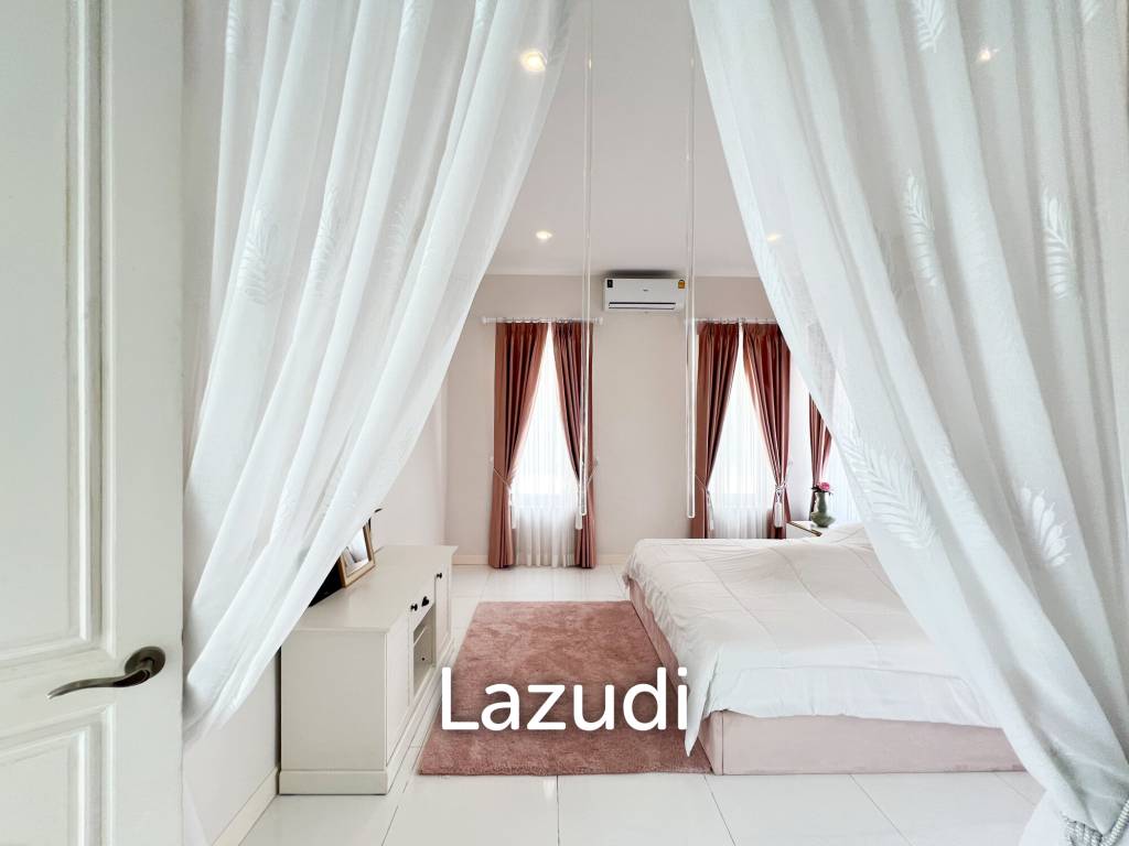 300 sqm 3 Bedroom Villa with Private Pool in  Hua Hin