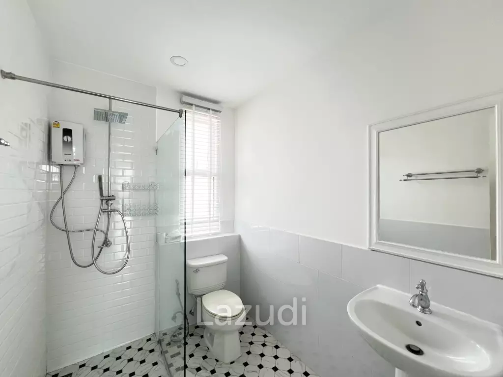 300 sqm 3 Bedroom Villa with Private Pool in  Hua Hin