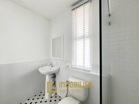 300 qm Wohnfläche / komplett möbliert / 3 Schlafzimmer + 4 Badezimmer