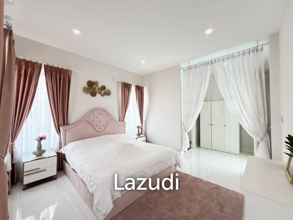 300 sqm 3 Bedroom Villa with Private Pool in  Hua Hin