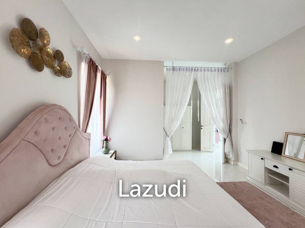 300 sqm 3 Bedroom Villa with Private Pool in  Hua Hin