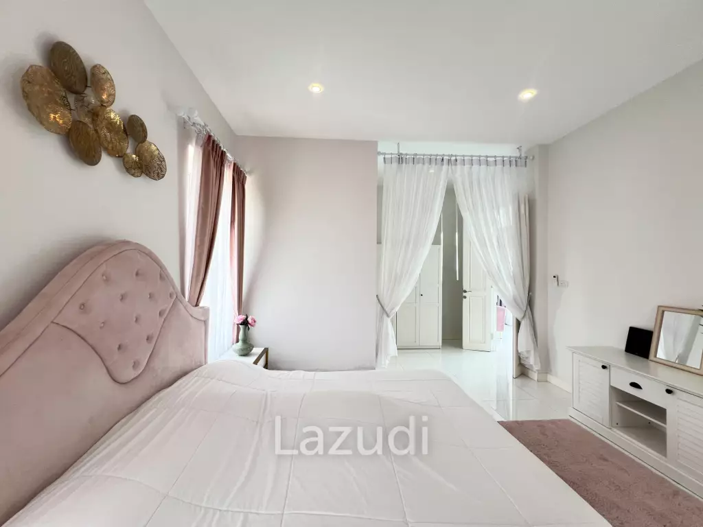 300 sqm 3 Bedroom Villa with Private Pool in  Hua Hin
