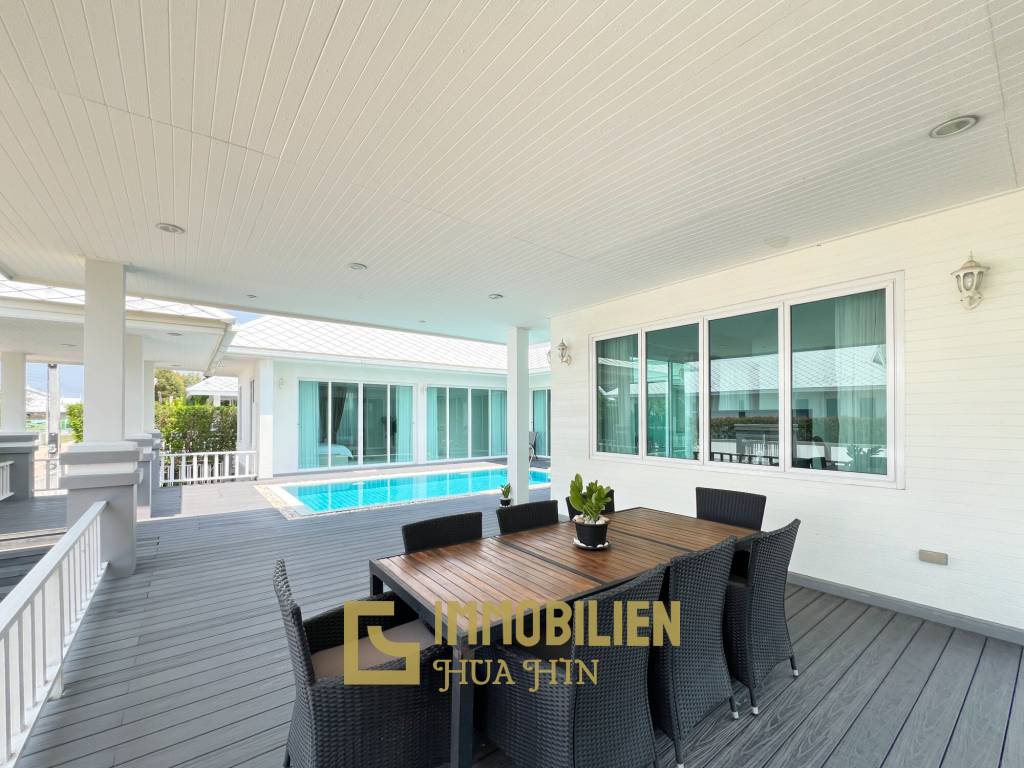 300 qm Wohnfläche / komplett möbliert / 3 Schlafzimmer + 4 Badezimmer