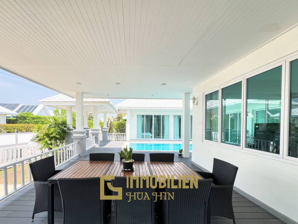 300 qm Wohnfläche / komplett möbliert / 3 Schlafzimmer + 4 Badezimmer