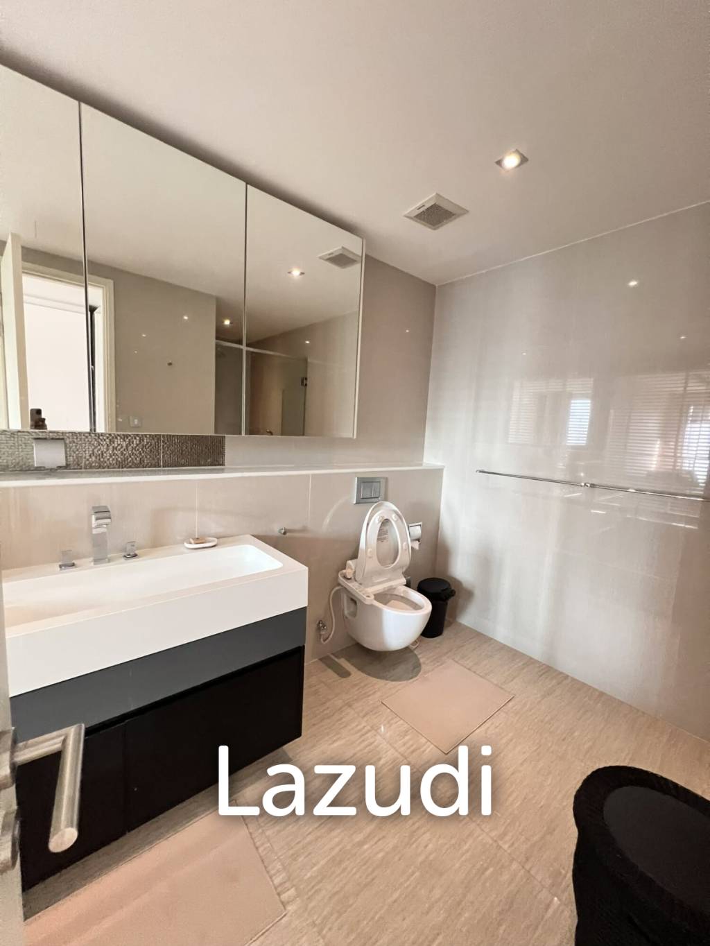2 Bed 2 Bath 85 SQ.M H Sukhumvit 43