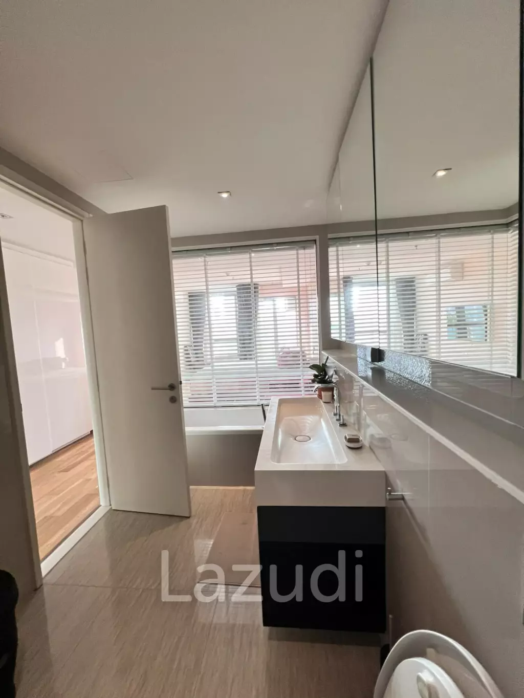 2 Bed 2 Bath 85 SQ.M H Sukhumvit 43