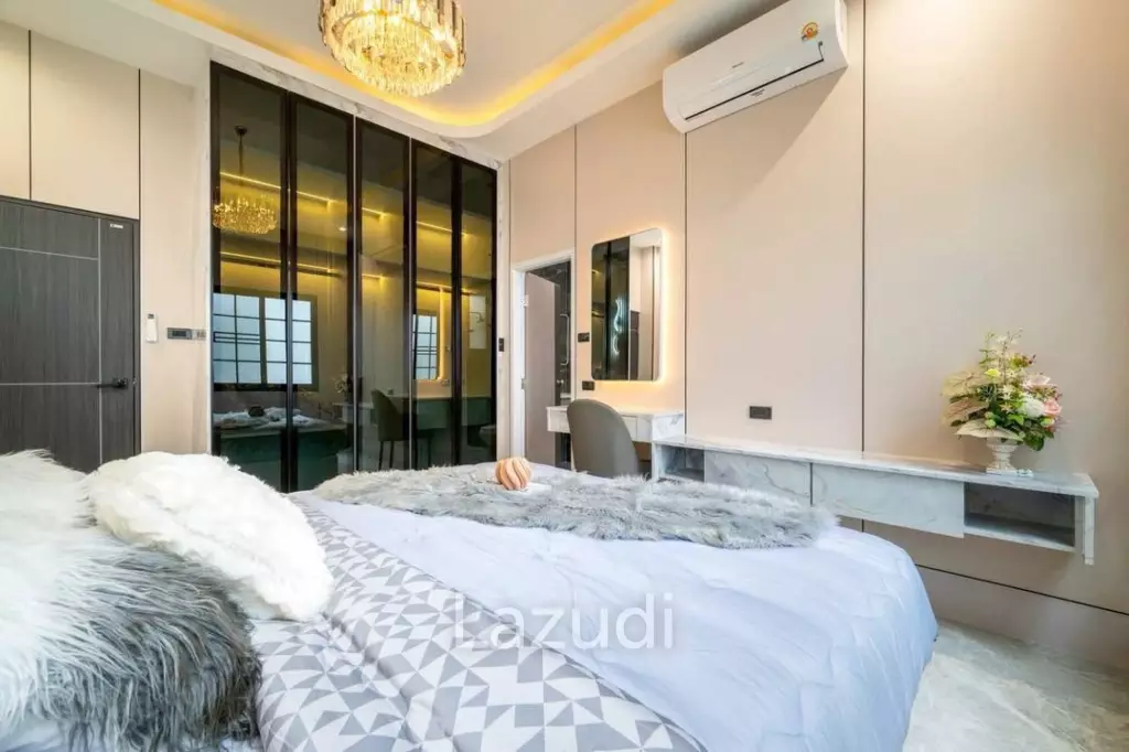 3 Bedroom 4 Bathroom 220 SQ.M. PCK Pool Villa