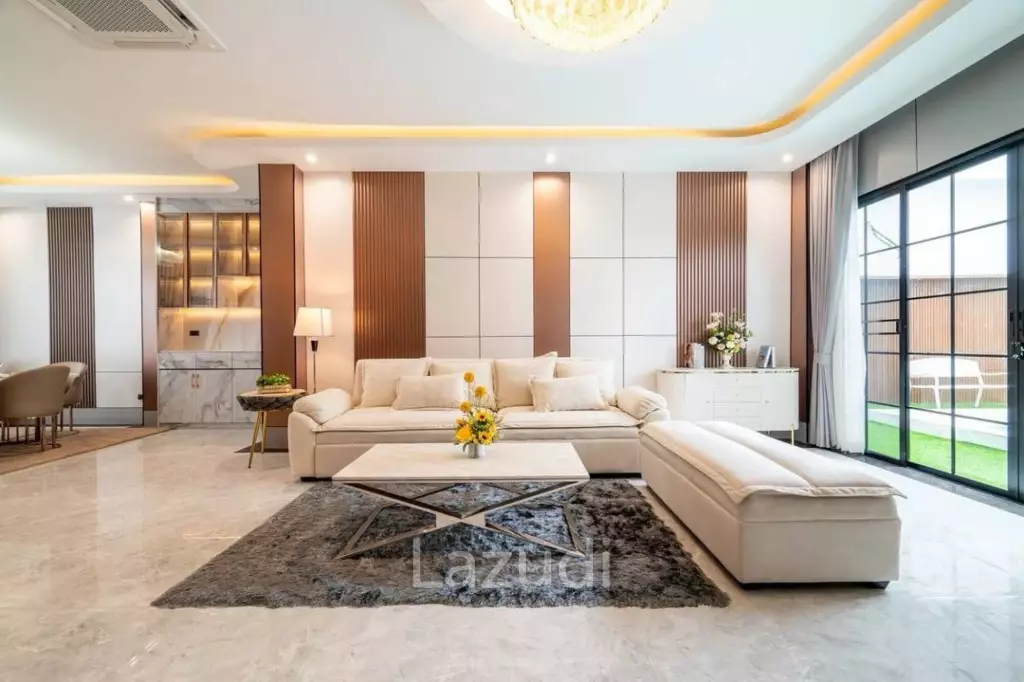3 Bedroom 4 Bathroom 220 SQ.M. PCK Pool Villa