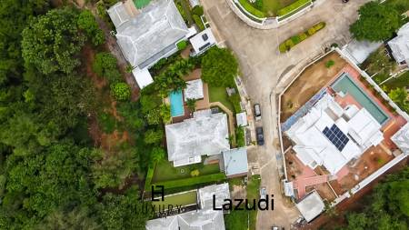 140 Sqm 2 Bedroom Pool villa on 840 sqm Plot in Baan Hua Hin Village