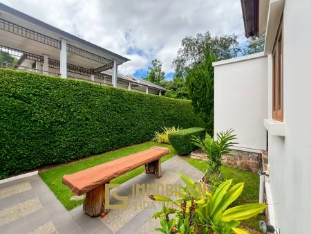 840 qm Grundstück / einladende Holzterrasse / edle Holzböden