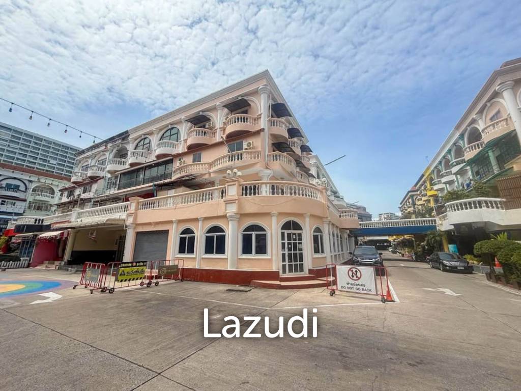 Prime 4-Story Commercial Building in Jomtien, Pattaya