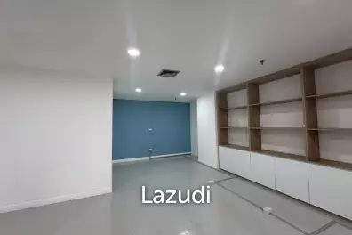 94 sqm modern office in Sino-Thai Tower Khlong Toei Nuea Bangkok
