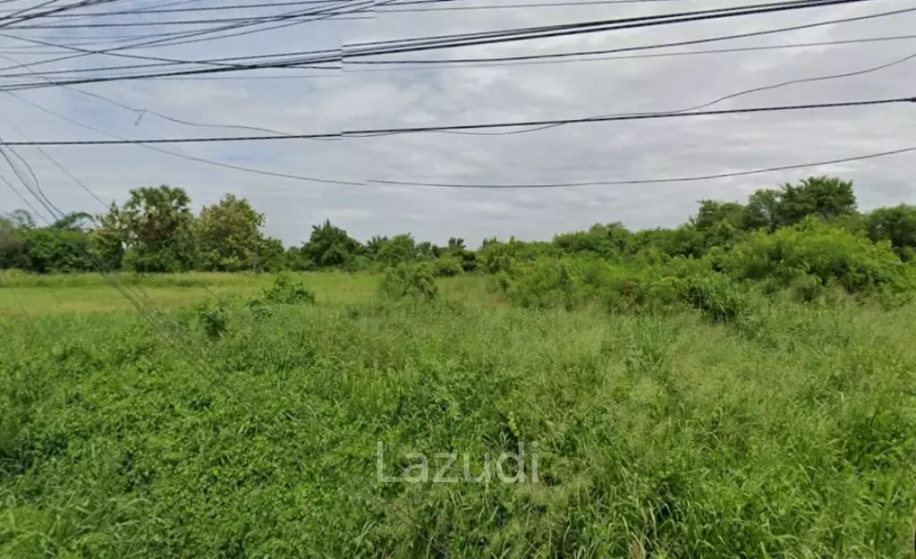 Strategic 5-Rai 2 Ngan Land Plot in Ban Bueng, Chonburi