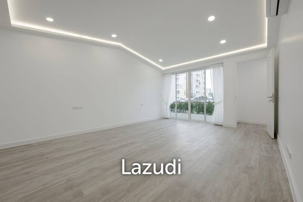 4 Bed 4 Bath Townhouse For Sale at Pridi 42