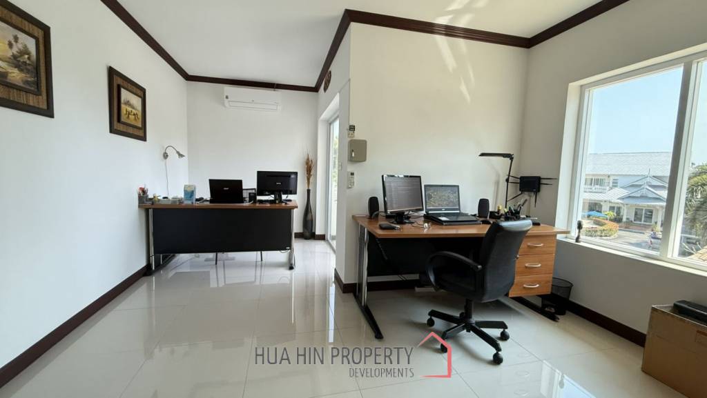 RESORT-STYLE PRIVATE POOL VILLA ON A SPACIOUS PLOT HUA HIN-CHA AM