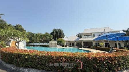 RESORT-STYLE PRIVATE POOL VILLA ON A SPACIOUS PLOT HUA HIN-CHA AM