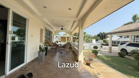 RESORT-STYLE PRIVATE POOL VILLA ON A SPACIOUS PLOT HUA HIN-CHA AM