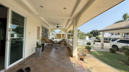 RESORT-STYLE PRIVATE POOL VILLA ON A SPACIOUS PLOT HUA HIN-CHA AM