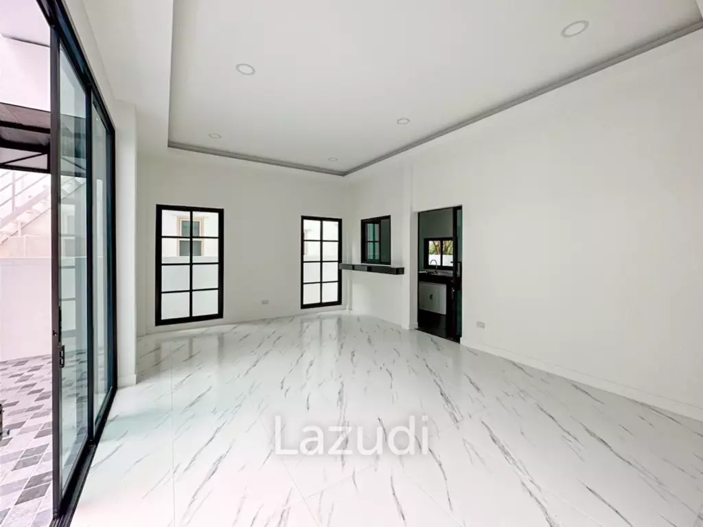 Modern 200 sqm 3-Bed Pool Villa in Hin Lek Fai