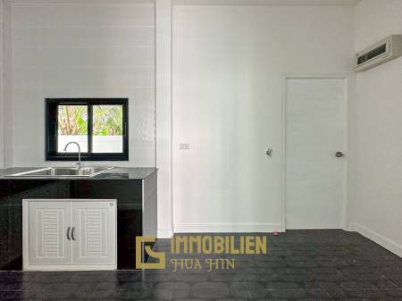 privater Pool / 3 Schlafzimmer + 3 Bäder / kompakte Küche