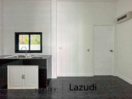 Modern 200 sqm 3-Bed Pool Villa in Hin Lek Fai