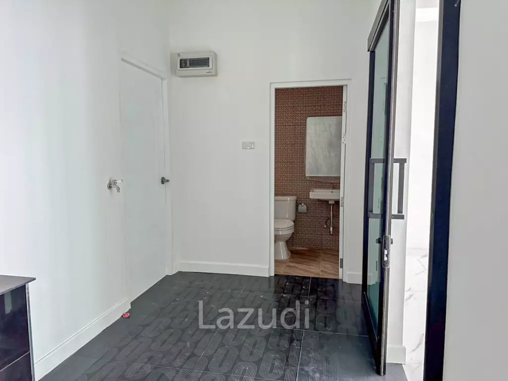 Modern 200 sqm 3-Bed Pool Villa in Hin Lek Fai