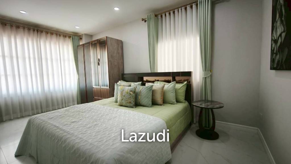 4 Bedroom 4 Bathroom 250 SQ.M. Pattaya Lagoon Resort