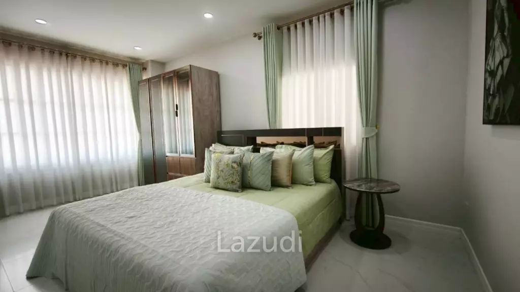 4 Bedroom 4 Bathroom 250 SQ.M. Pattaya Lagoon Resort
