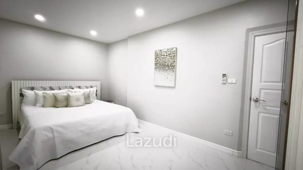4 Bedroom 4 Bathroom 250 SQ.M. Pattaya Lagoon Resort