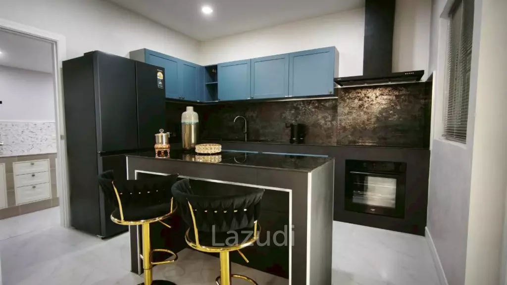 4 Bedroom 4 Bathroom 250 SQ.M. Pattaya Lagoon Resort