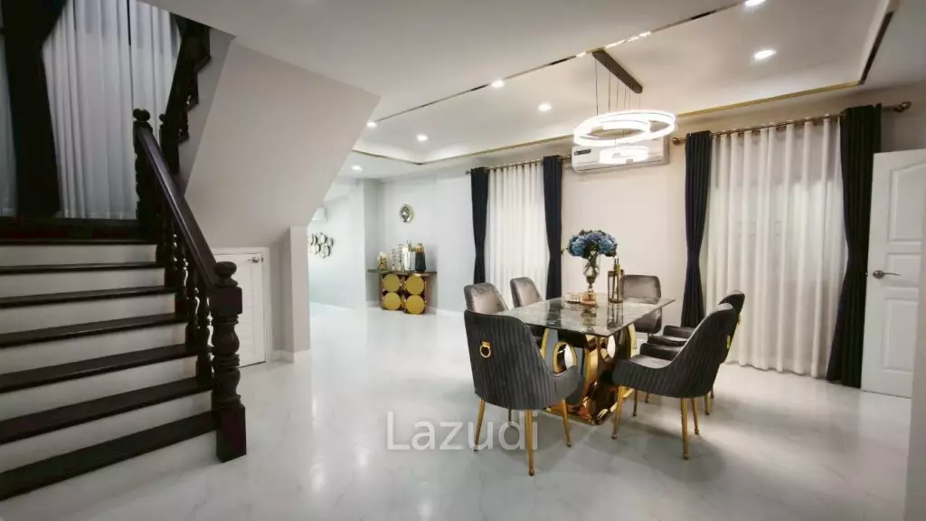 4 Bedroom 4 Bathroom 250 SQ.M. Pattaya Lagoon Resort
