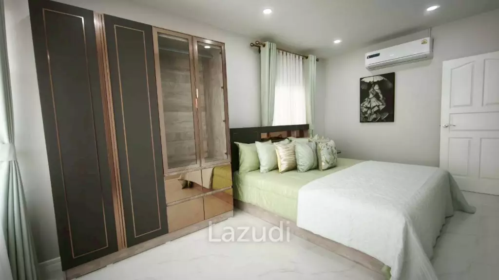 4 Bedroom 4 Bathroom 250 SQ.M. Pattaya Lagoon Resort