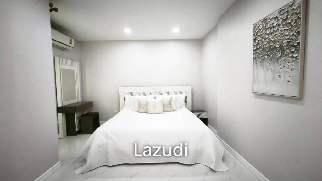 4 Bedroom 4 Bathroom 250 SQ.M. Pattaya Lagoon Resort