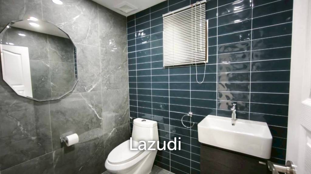 4 Bedroom 4 Bathroom 250 SQ.M. Pattaya Lagoon Resort