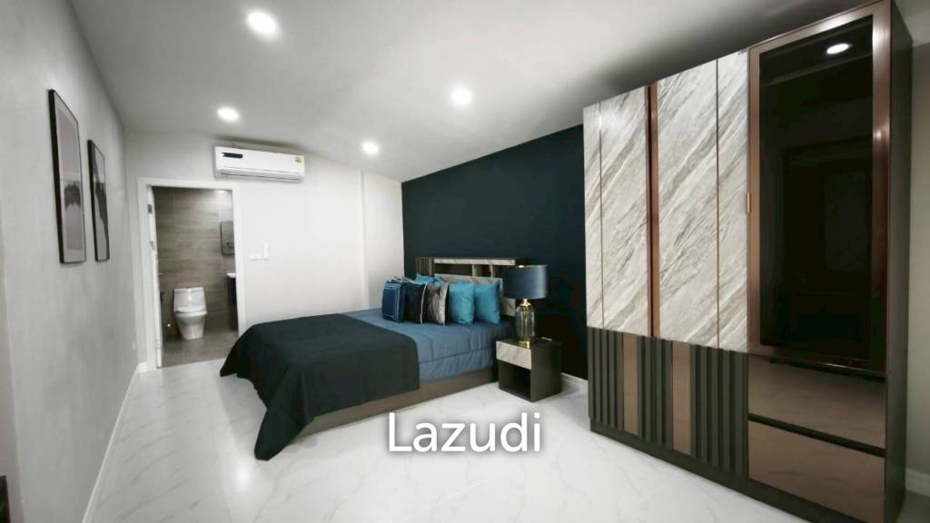 4 Bedroom 4 Bathroom 250 SQ.M. Pattaya Lagoon Resort