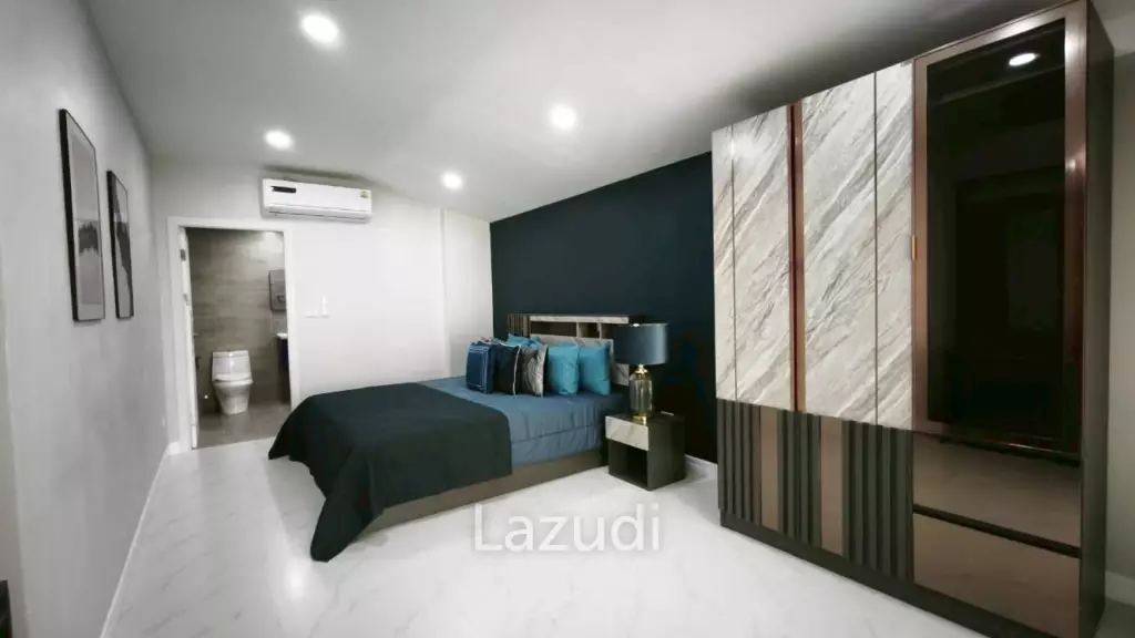 4 Bedroom 4 Bathroom 250 SQ.M. Pattaya Lagoon Resort