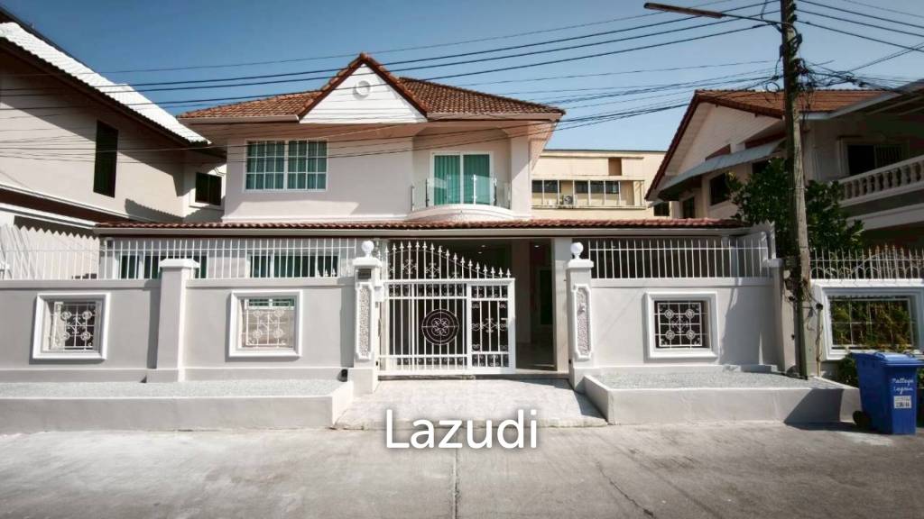 4 Bedroom 4 Bathroom 250 SQ.M. Pattaya Lagoon Resort