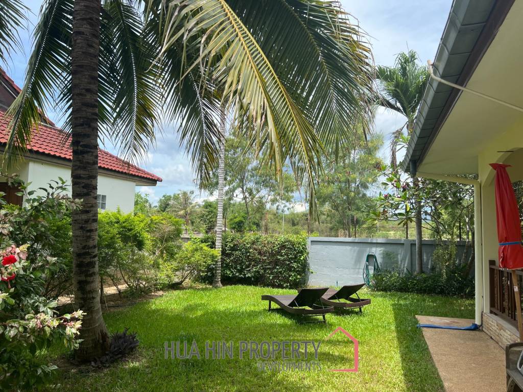 Beautiful 2-bedroom house with large land plot and garden