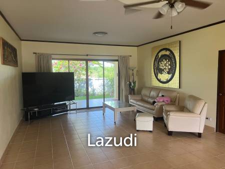 Beautiful 2-bedroom house with large land plot and garden