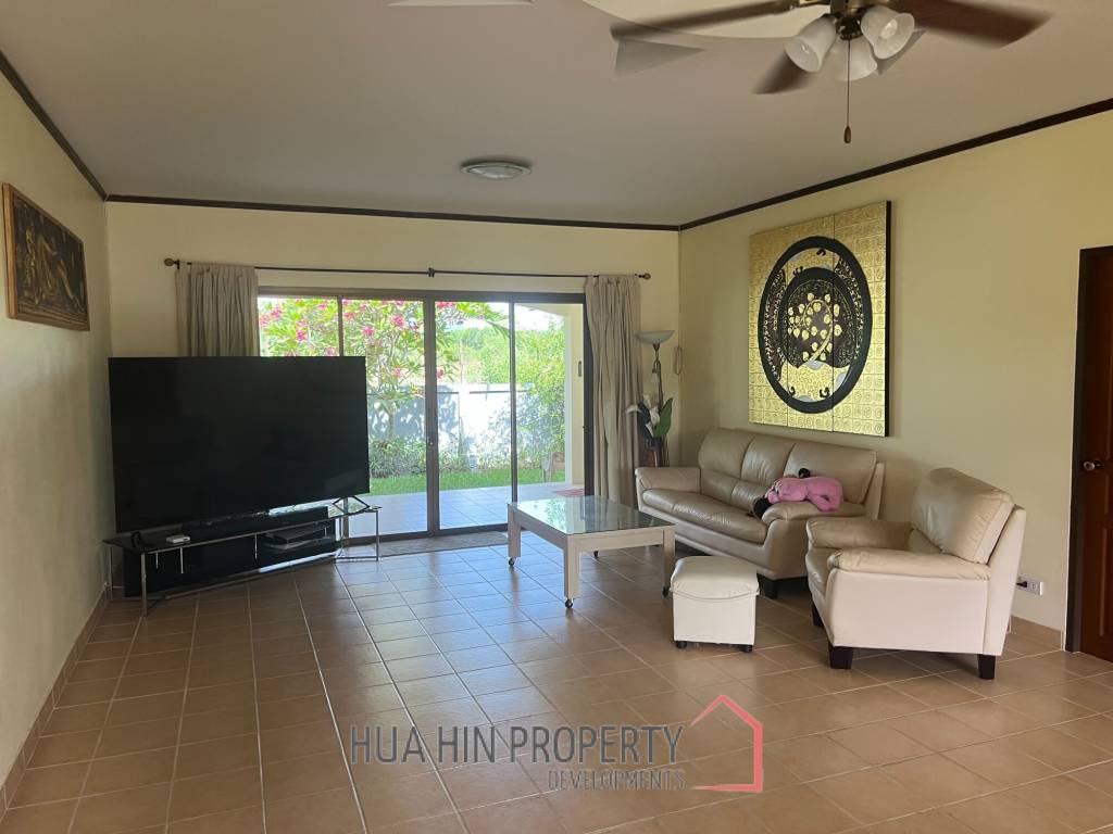 Beautiful 2-bedroom house with large land plot and garden