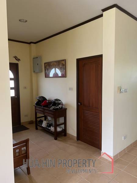 Beautiful 2-bedroom house with large land plot and garden