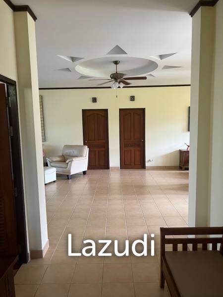 Beautiful 2-bedroom house with large land plot and garden