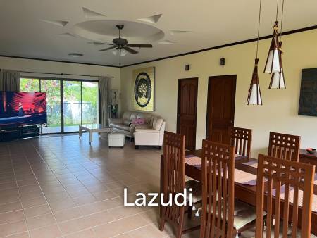 Beautiful 2-bedroom house with large land plot and garden