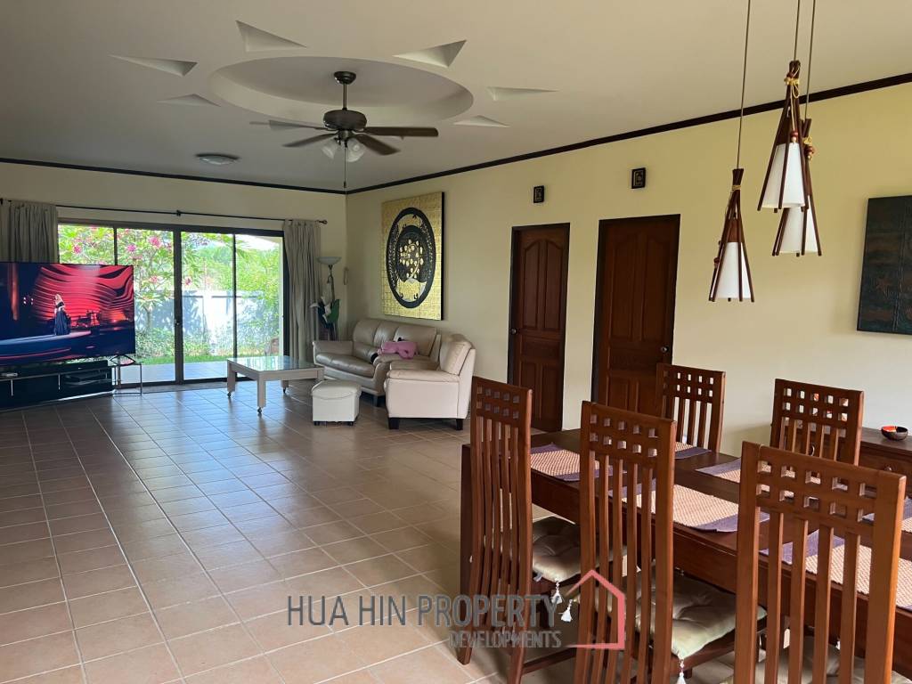 Beautiful 2-bedroom house with large land plot and garden