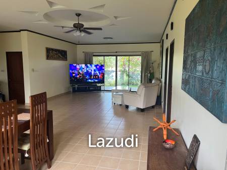 Beautiful 2-bedroom house with large land plot and garden