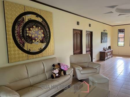 Beautiful 2-bedroom house with large land plot and garden