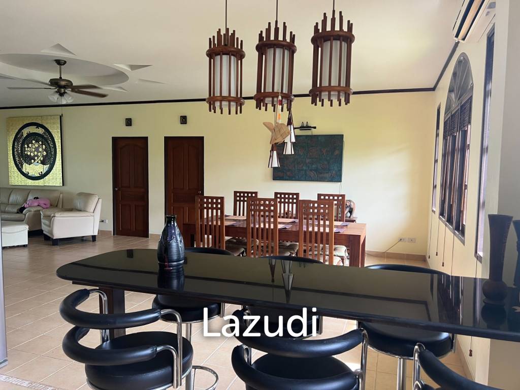 Beautiful 2-bedroom house with large land plot and garden