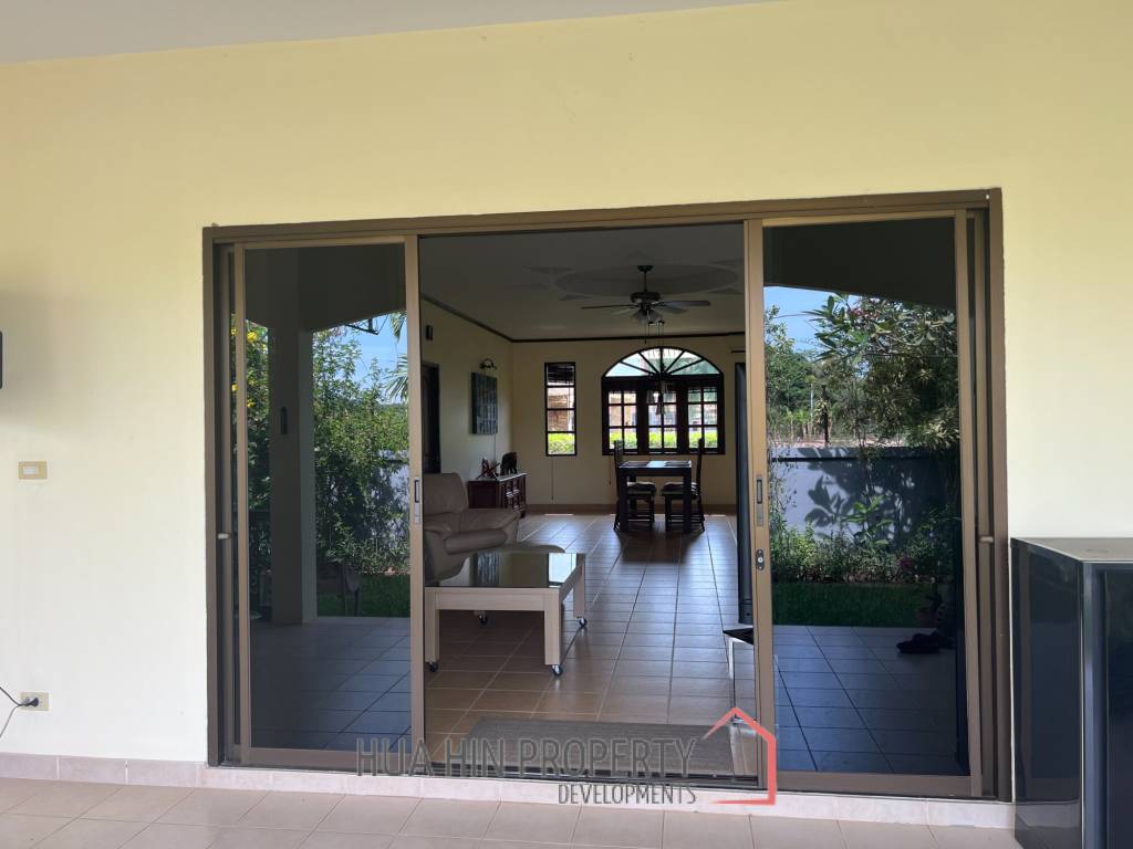 Beautiful 2-bedroom house with large land plot and garden