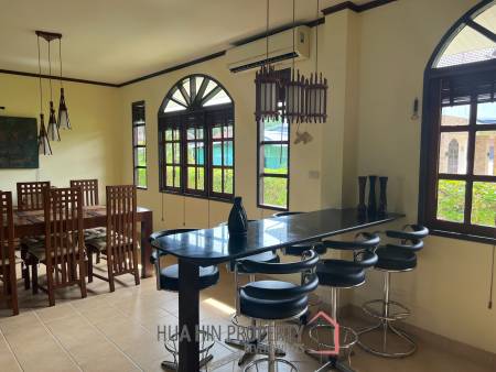 Beautiful 2-bedroom house with large land plot and garden