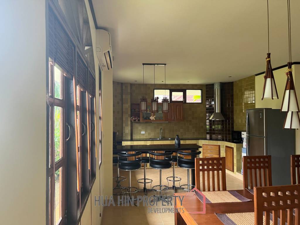 Beautiful 2-bedroom house with large land plot and garden